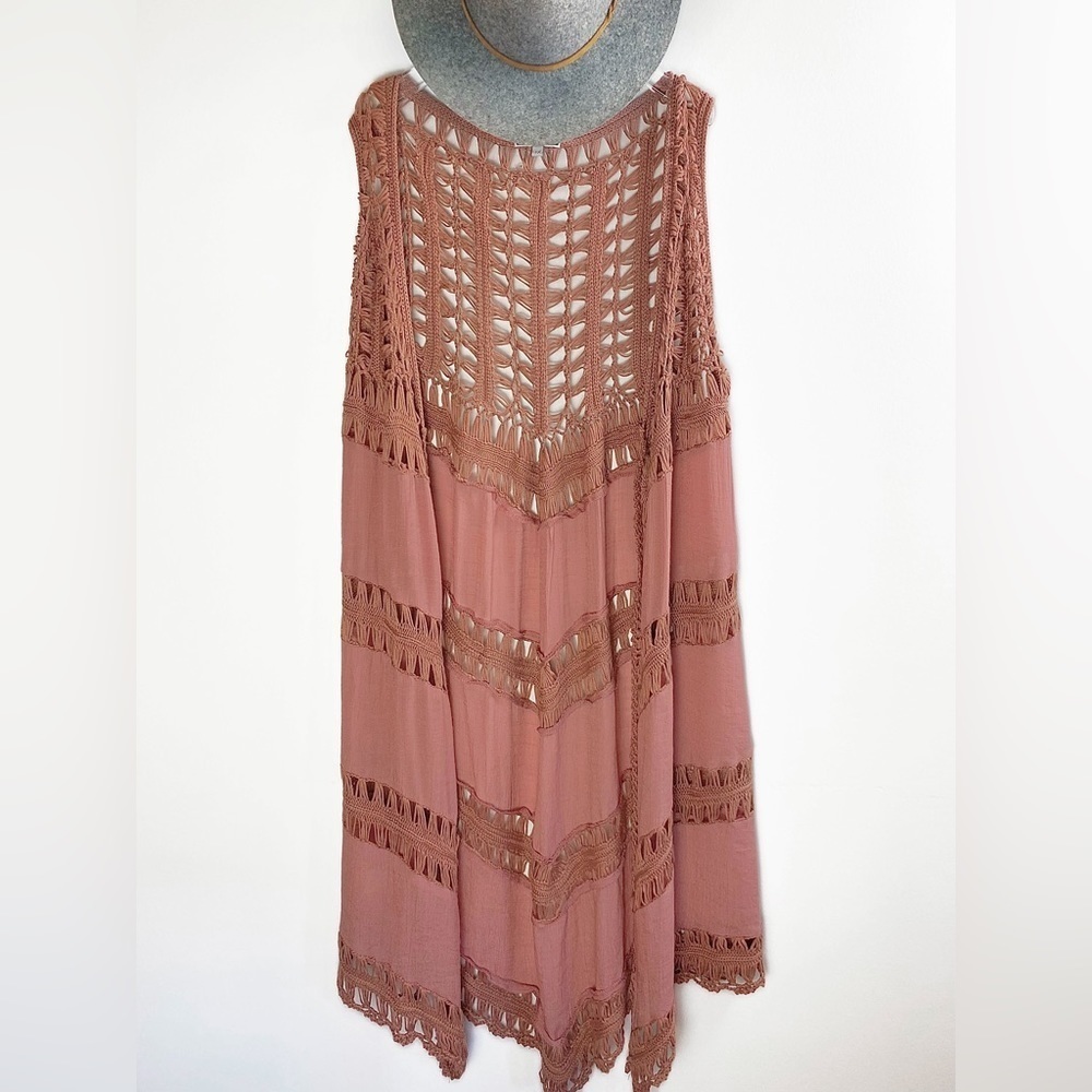 Boho Crochet Detail Sleeveless Tunic Top - Dusty Rose